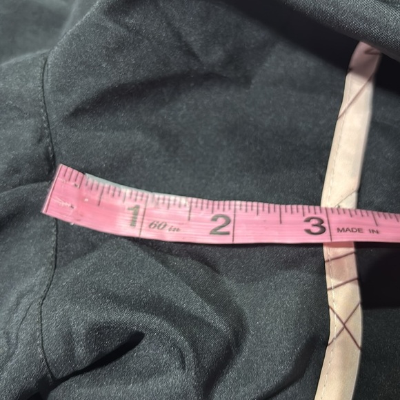 Nike Dri-Fit Running shorts,panty lined,elastic drawstring waist,mesh side panel - Picture 9 of 9